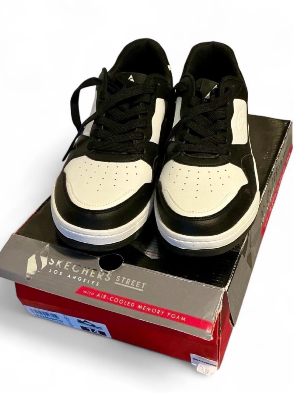 Skechers Men Black and White Low-Top Sneakers